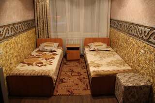 Отель Hotel Complex Insar Боровое Бюджетный двухместный номер с 2 отдельными кроватями-6